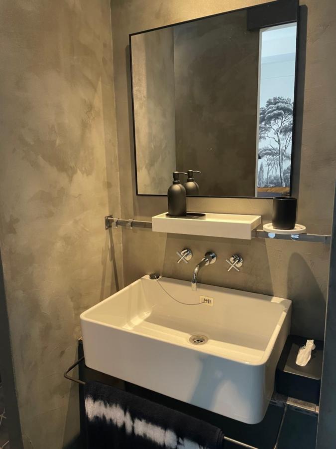 Madame Les Vans - Chambre D'Hotes - Charme Et Design B&B 외부 사진