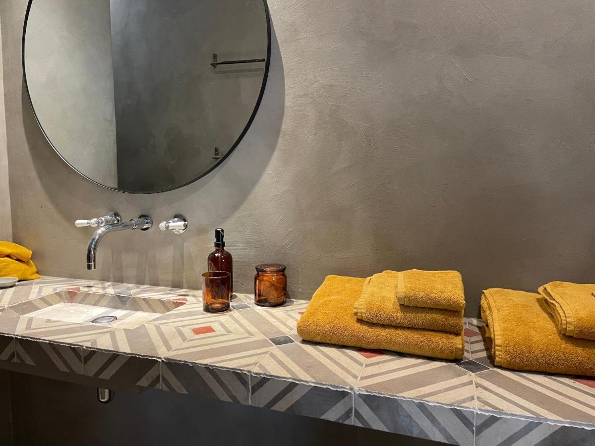 Madame Les Vans - Chambre D'Hotes - Charme Et Design B&B 외부 사진